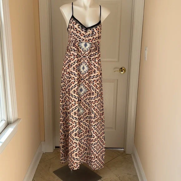greylin maxi dress Yvonne Textured Flutter Sleeve Tiered Midi Dress